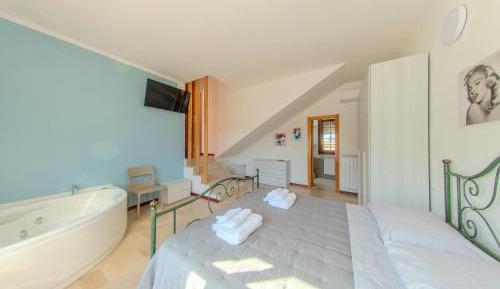 Double Room with Spa Bath