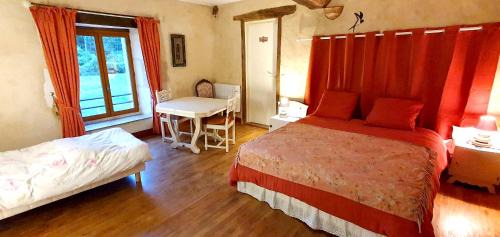 Triple Room with Bath
