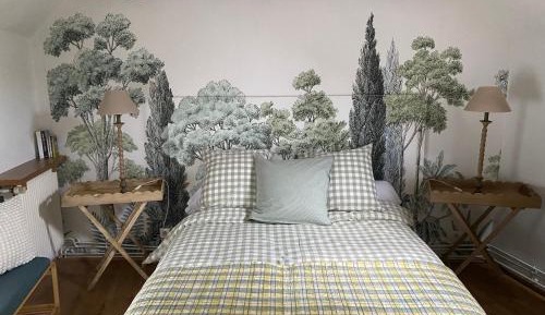 Queen Room with Garden View