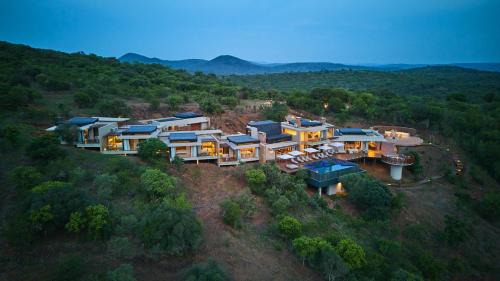 Five Bedroom Royal Grand Residence	