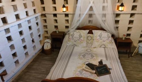 Double Room with Shared Toilet