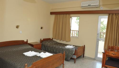 Triple Room with Mountain View