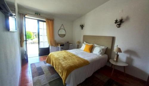 Double Room with Private Bathroom