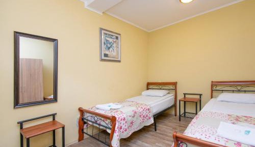 Standard Twin Room with Shared Bathroom