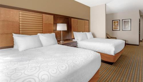 Queen Room with Two Queen Beds and Kitchenette