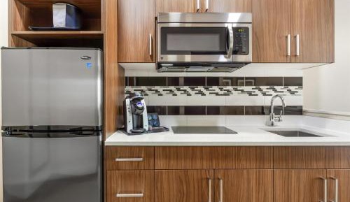 King Mini Kitchen Suite w/Sofabed
