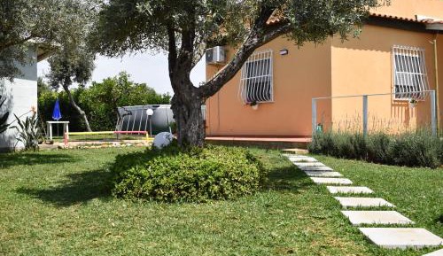 One-Bedroom House