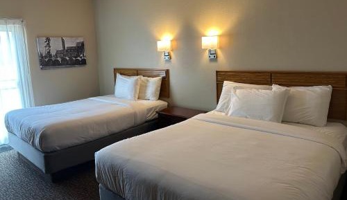Standard Queen Room