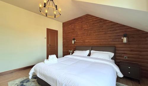 Twin Room with View