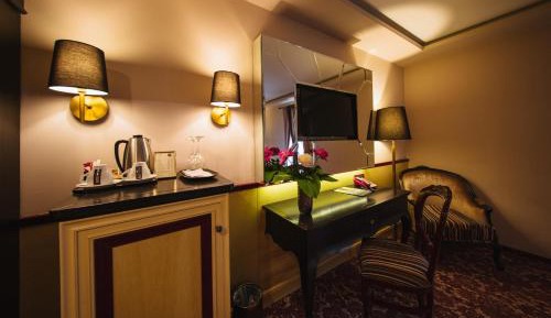 King Room with Balcony