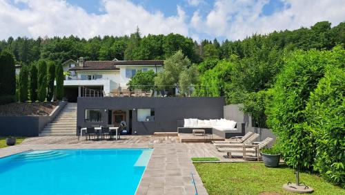 One-Bedroom Villa