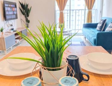 Three-Bedroom Apartment with Balcony