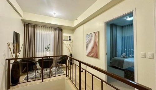 Three-Bedroom Apartment - High Floor