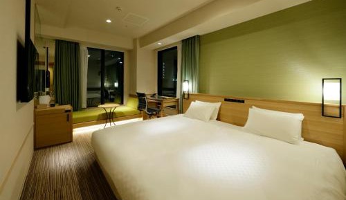 Corner King room
