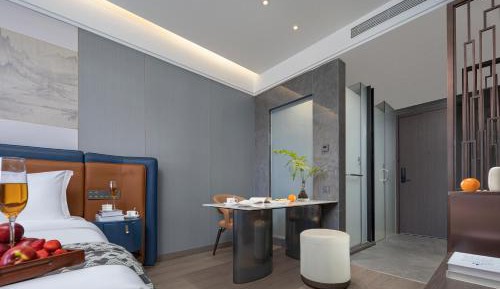 Twin Room with View