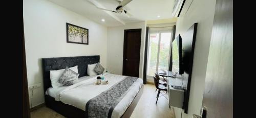 Small Double Room