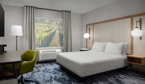 Standard King Room