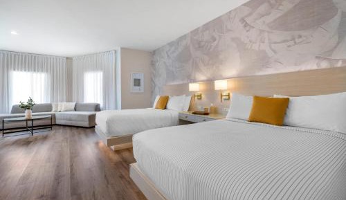 Queen Suite with Two Queen Beds - Accessible/Non Smoking