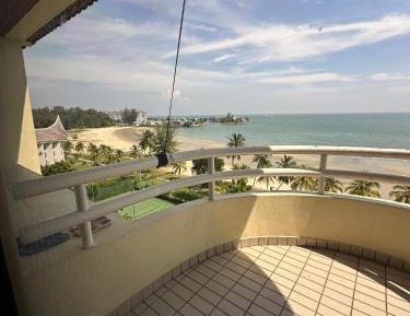 Three-Bedroom Apartment with Sea View