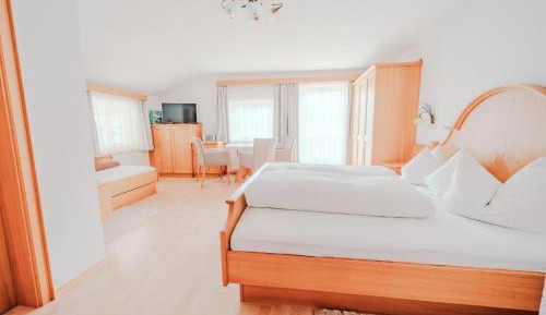 Triple Room with Balcony