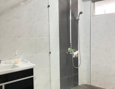 Queen Room with Shared Bathroom