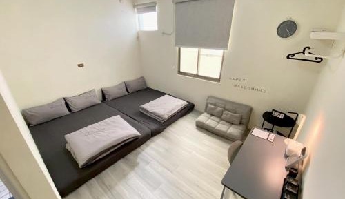 Quadruple Room with Private Bathroom