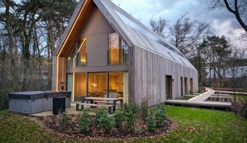 Four-Bedroom Holiday Home