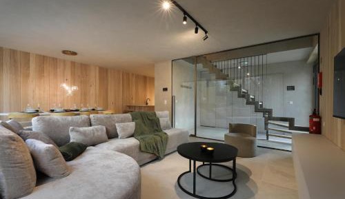 Four-Bedroom Holiday Home
