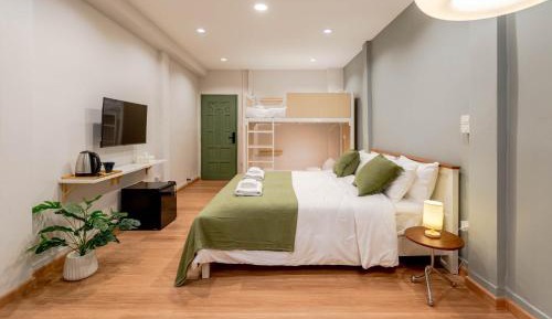 Deluxe Family Room