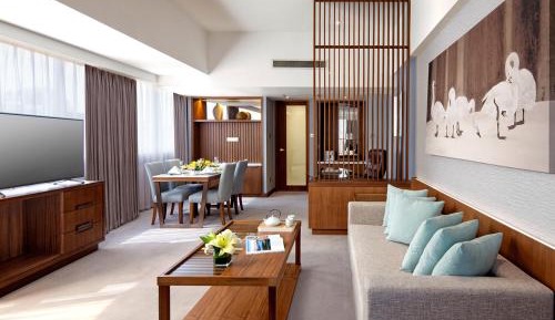 Suite with Mountain View