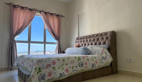 Apartment with Lake View