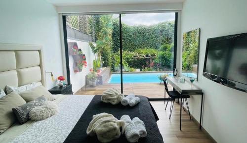 Three-Bedroom Holiday Home 