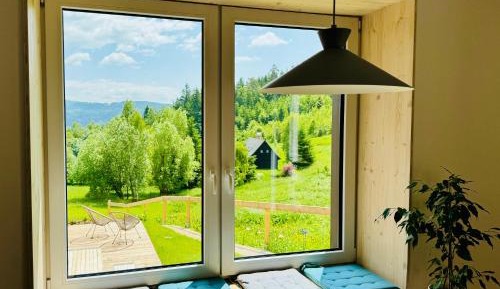 One-Bedroom Apartment with View