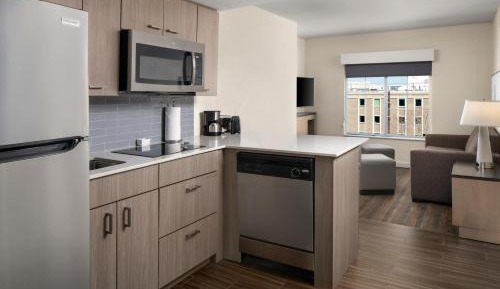 One-Bedroom Suite with Two Double Beds
