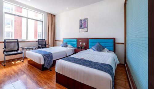 Twin Room with City View