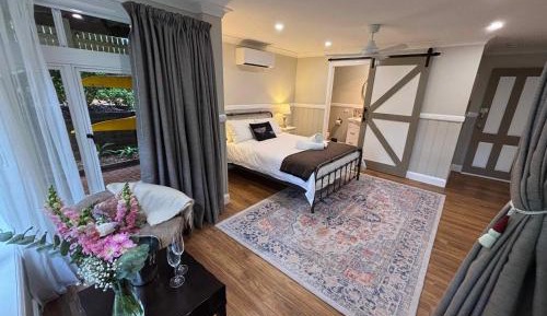 Queen Room with Garden View