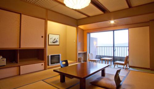 Japanese-Style Twin Room with Private Bathroom