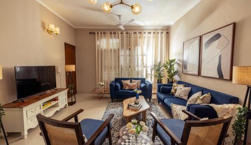 Three-Bedroom Apartment with Balcony