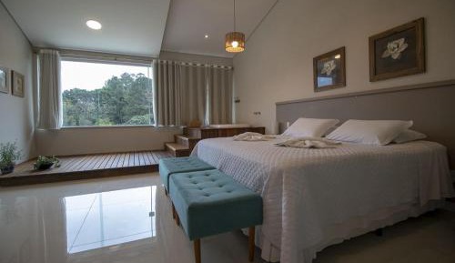 King Suite with Spa Bath