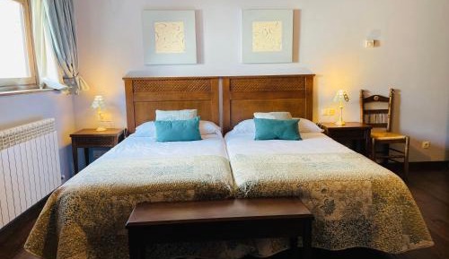 Suite with Mountain View