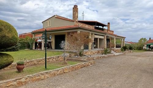 Villa with Garden View