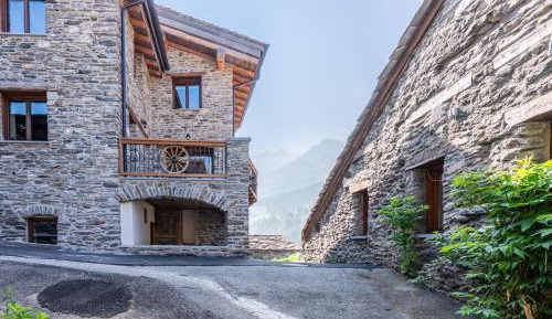 Superior One-Bedroom Apartment