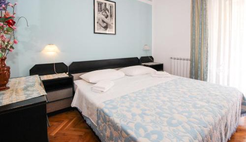 Queen Room with Balcony