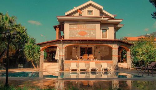 Villa with Private Pool