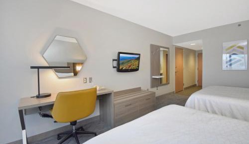 Standard Room with Two Queen Beds