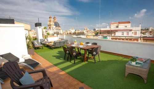 Four-Bedroom Penthouse Apartment