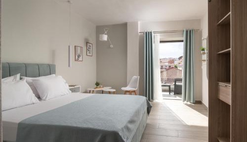 Queen Room with Balcony