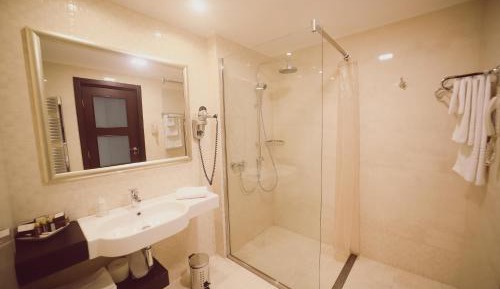 Standard Twin Room with Garden View