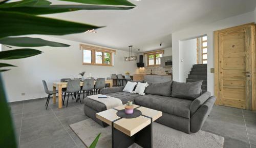 Three-Bedroom Vacation Home 