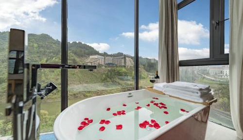 Double Room with Spa Bath